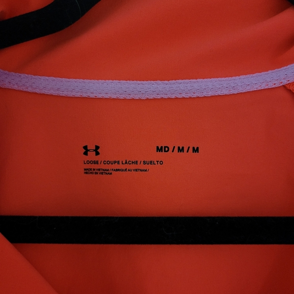 Under Armor top - Picture 3 of 6